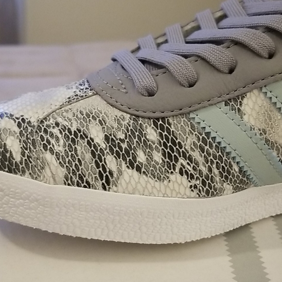 Adidas sneakers - Picture 3 of 8